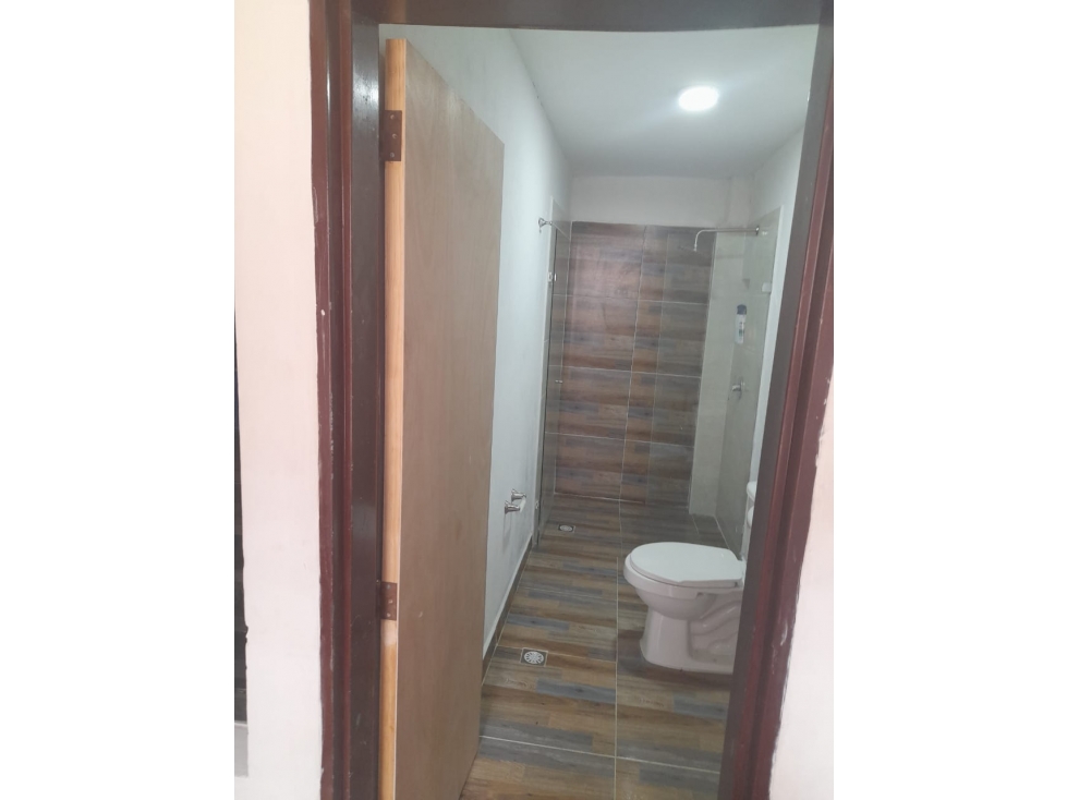 VENDO CASA AMPLIA 2 PISO EN FLORENCIA PARTE BAJA-MEDELLIN — foto 4