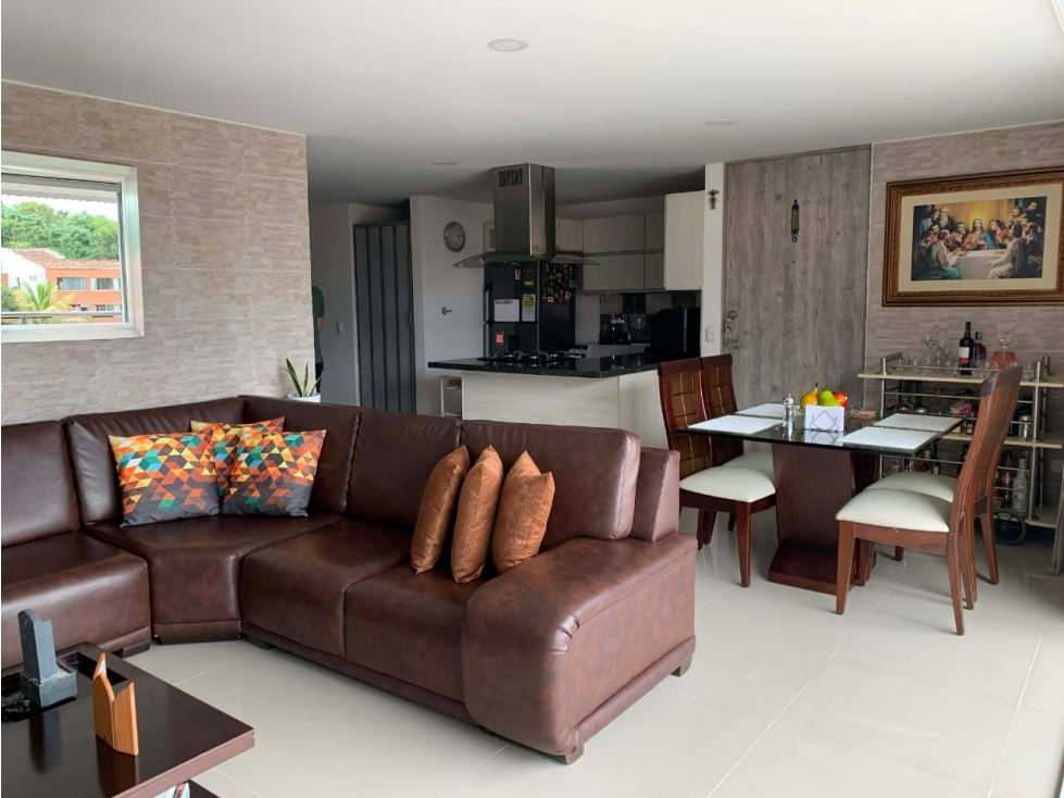 VENDO APARTAMENTO EN LOS COLORES-MEDELLÌN-ASCENSOR-PARQUADERO — foto 2