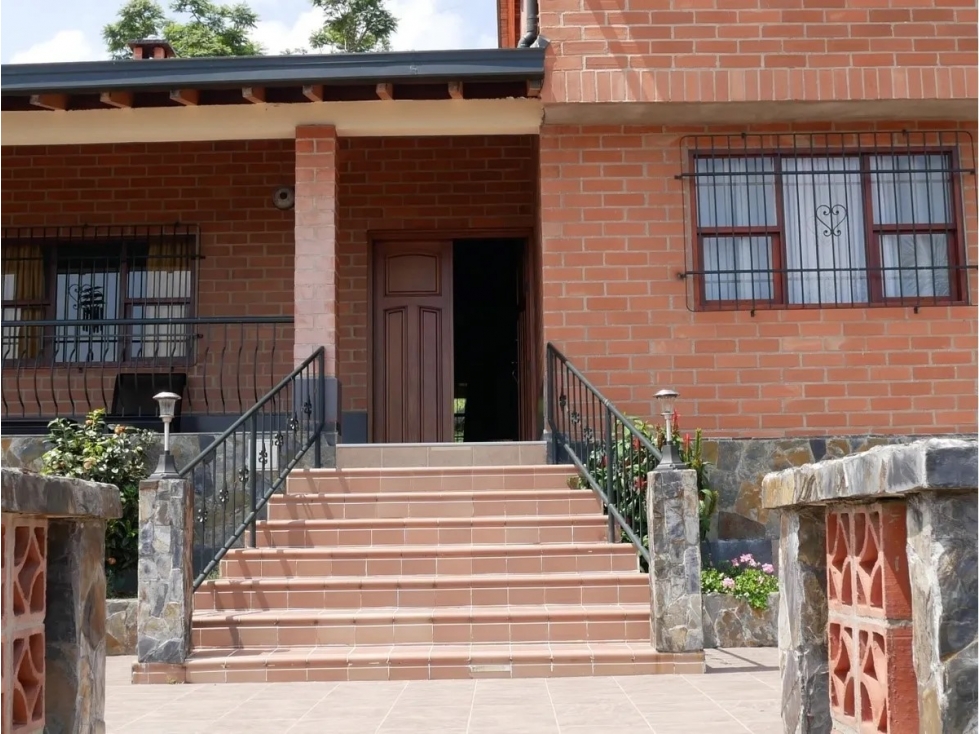 VENDO FINCA TERMINADA EN EL MUNICIPÍO DE EBÉJICO-ANTIOQUIA-BUEN PRECIO — foto 2