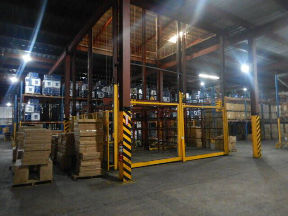 Bodega en Venta en la Zona Libre de Colón - 4