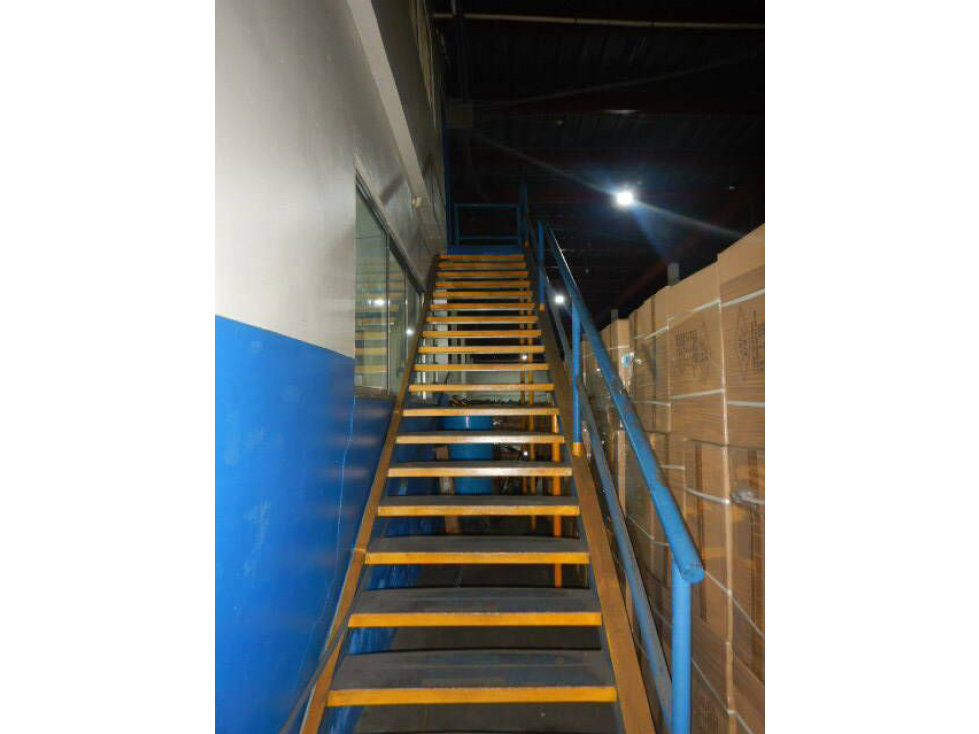Bodega en Venta en la Zona Libre de Colón - 5