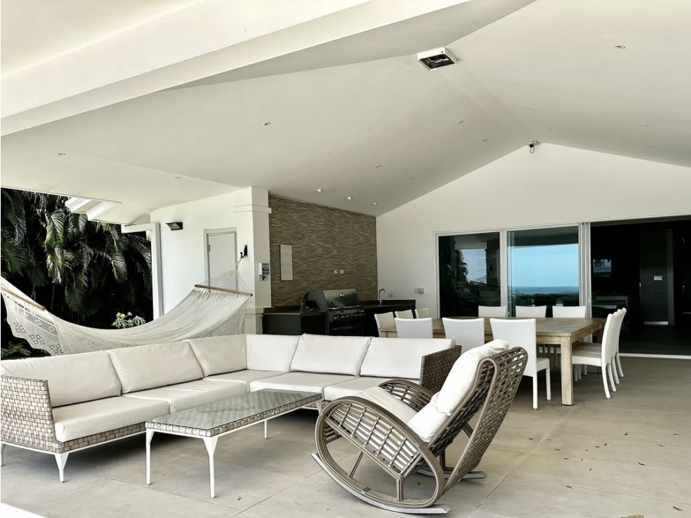 Venta de casa frente a la playa - Bijao - 6