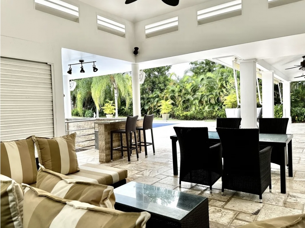 Venta de Villa con piscina y vista al mar - Bijao - 5