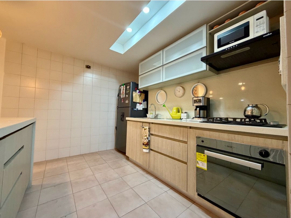 VENDO APARTAMENTO CERCA A LA BAHIA MANGA CARTAGENA — foto 4