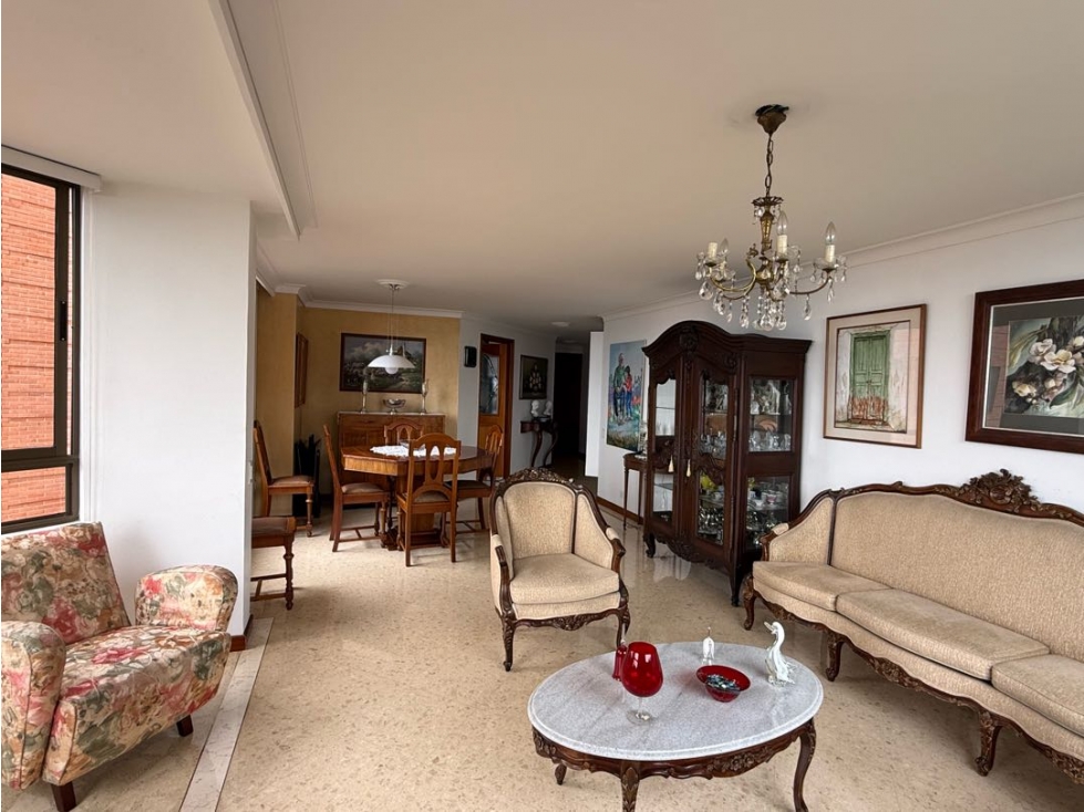 VENTA DE APARTAMENTO EN EL POBLADO EL TESORO