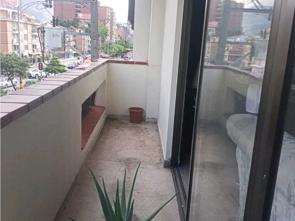 [UW] Vendo Apartamento sector Estadio, Medellin — foto 2