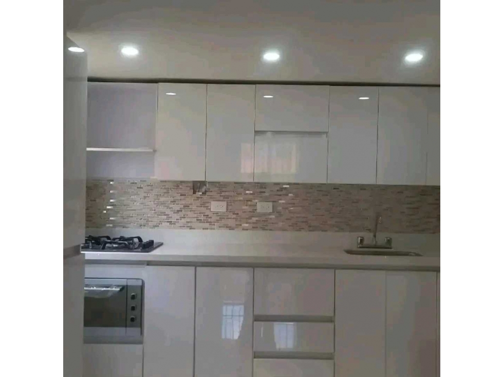 [UW] Vendo Casa Unifamiliar Remodelada, sector Barro Blanco, Rionegro — foto 3