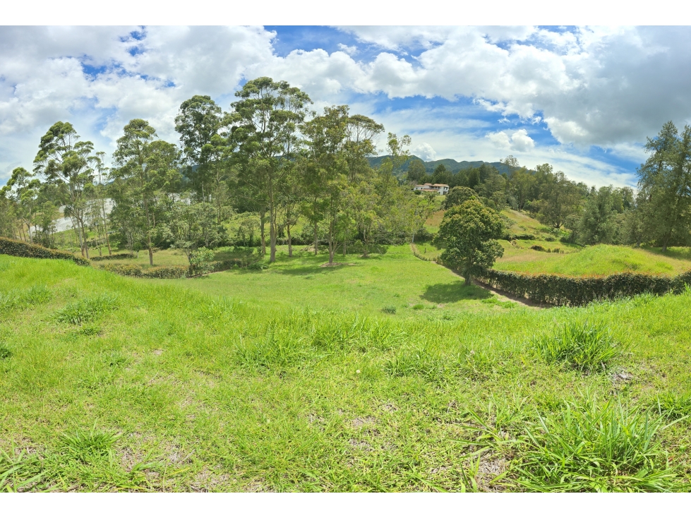 [LJ] Lote en Fizebad, El Retiro · Venta