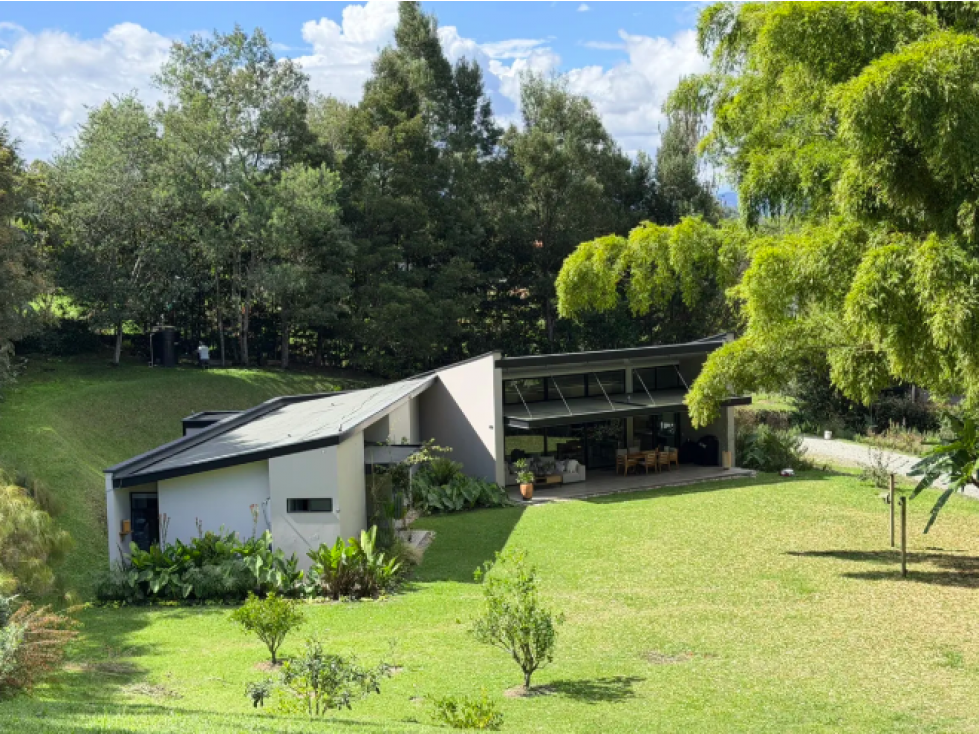[LJ] Casa Campestre en Vereda Quirama, El Carmen de Viboral · Venta