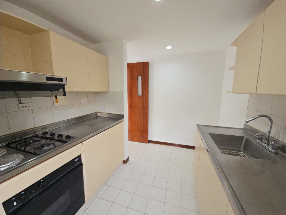 [LJ] Apartamento en sector San Lucas, El Poblado, Medellin · Venta — foto 2