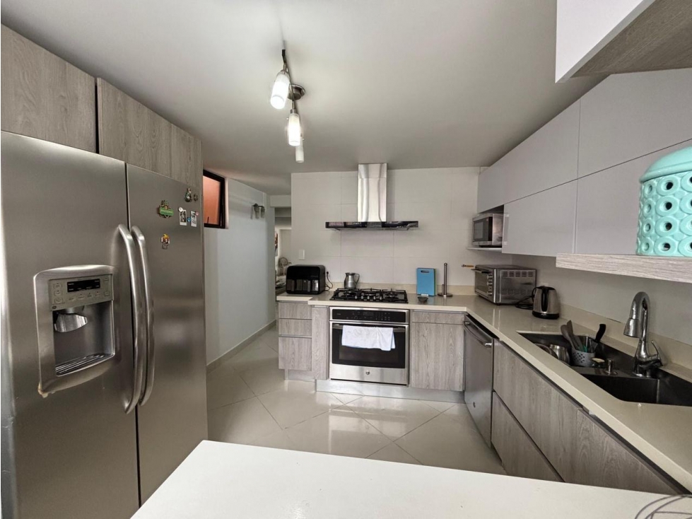[LJ] Casa en Tesoro, Medellin · Venta — foto 3