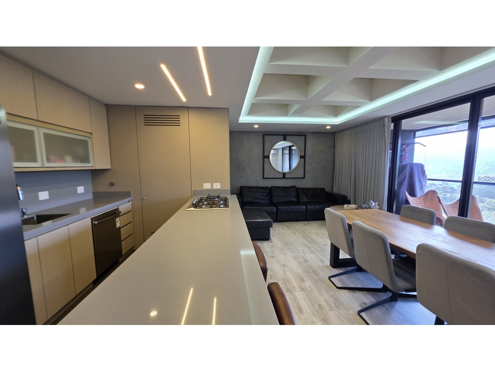 VENTA APARTAMENTO EN ALTOS DEL POBLADO, MEDELLÍN. PISO ALTO — foto 6