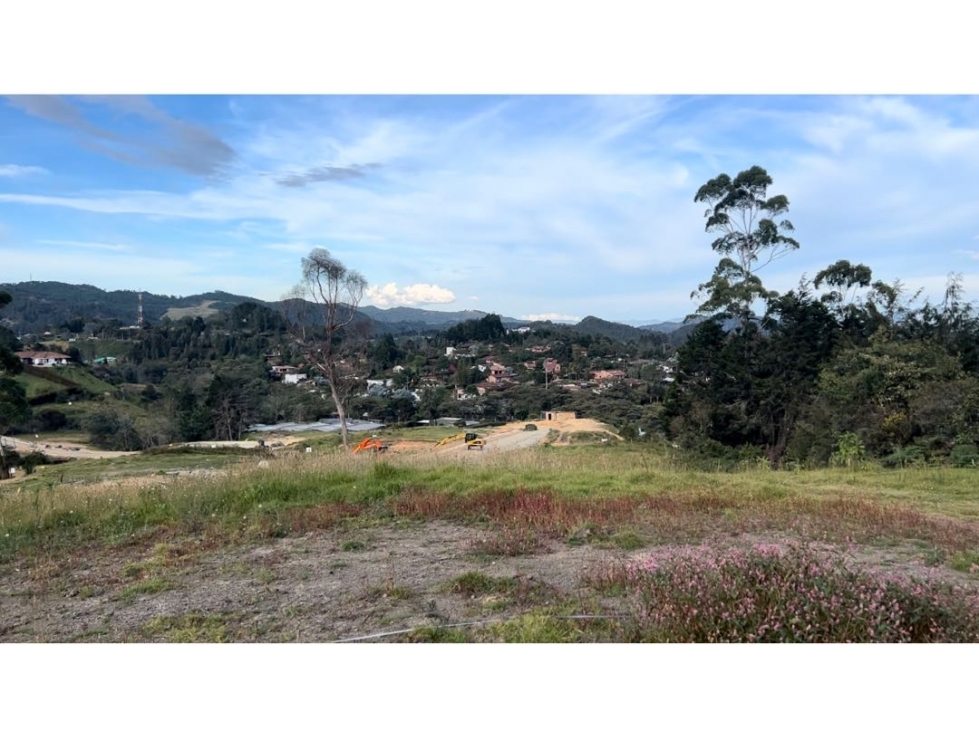 [RH] Lote para la venta entre Alto de las Palmas y el Escobero (2)