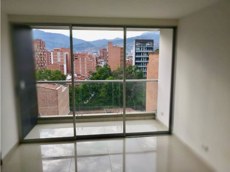 [RY]Vendo apto en conquistadores, Laureles, Medellín