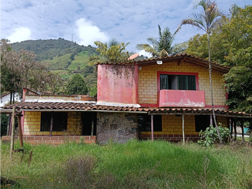 Casa lote en San Antonio de Prado