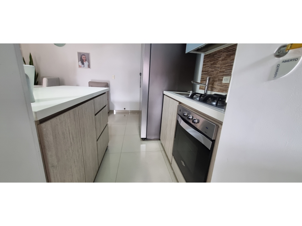 [JN] VENDO APARTAMENTO EN ZONA BAJA Y PLANA DE SABANETA