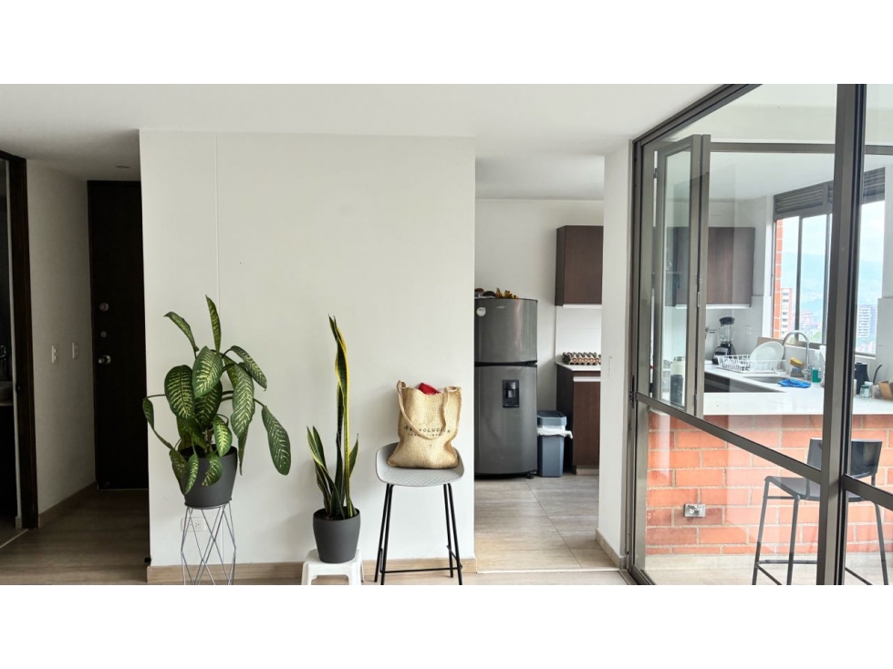 [FA] Espacioso y moderno apartamento en venta Los Balsos- El Poblado