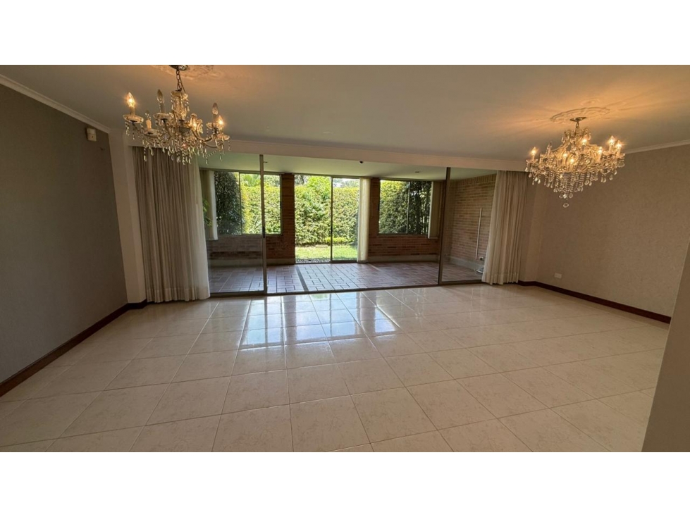 [CD] VENTA CASA Loma de El Escobero, Envigado, Antioquia