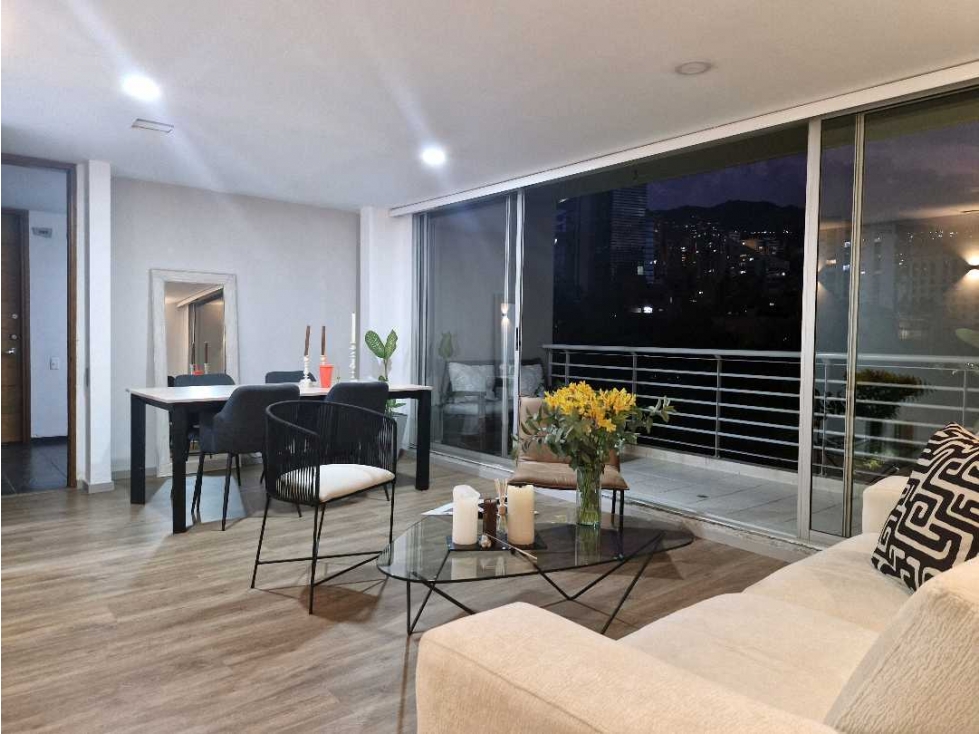 [UW] Vendo Espectacular Aparto Poblado Patio Bonito