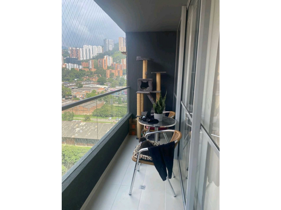 [UW] Vendo Apartamento Poblado Ciudad del Río, Medellin