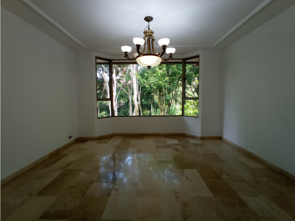 ESPECTACULAR CASA EN VENTA EL POBLADO — foto 4