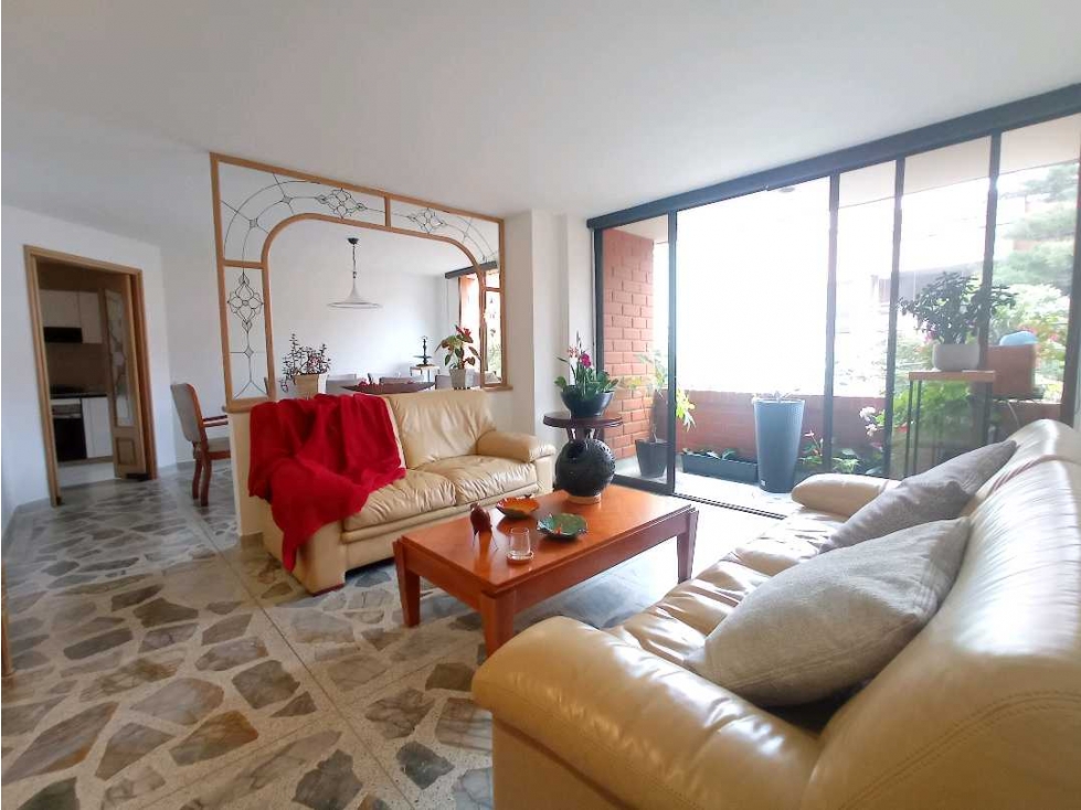 VENTA APTO LAURELES ( VR )