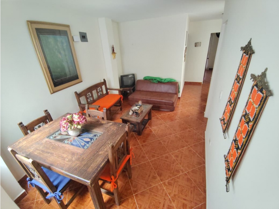 VENTA DE CÓMODA CASA EN SAN JERÓNIMO — foto 2