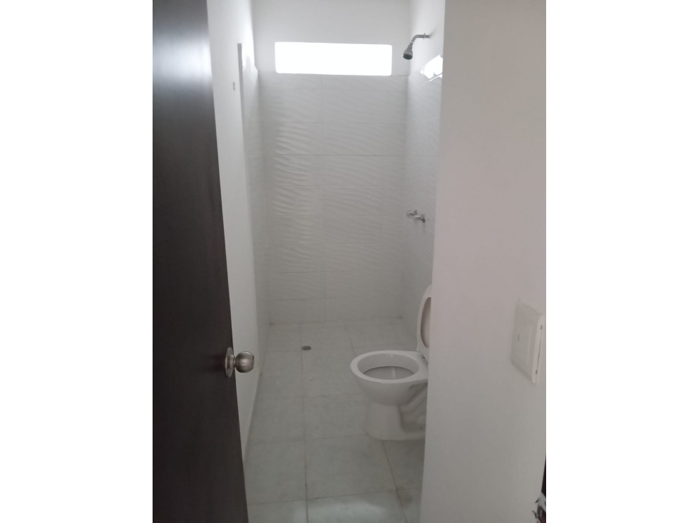 Casa Amplia de dos niveles en Planeta Rica - 6
