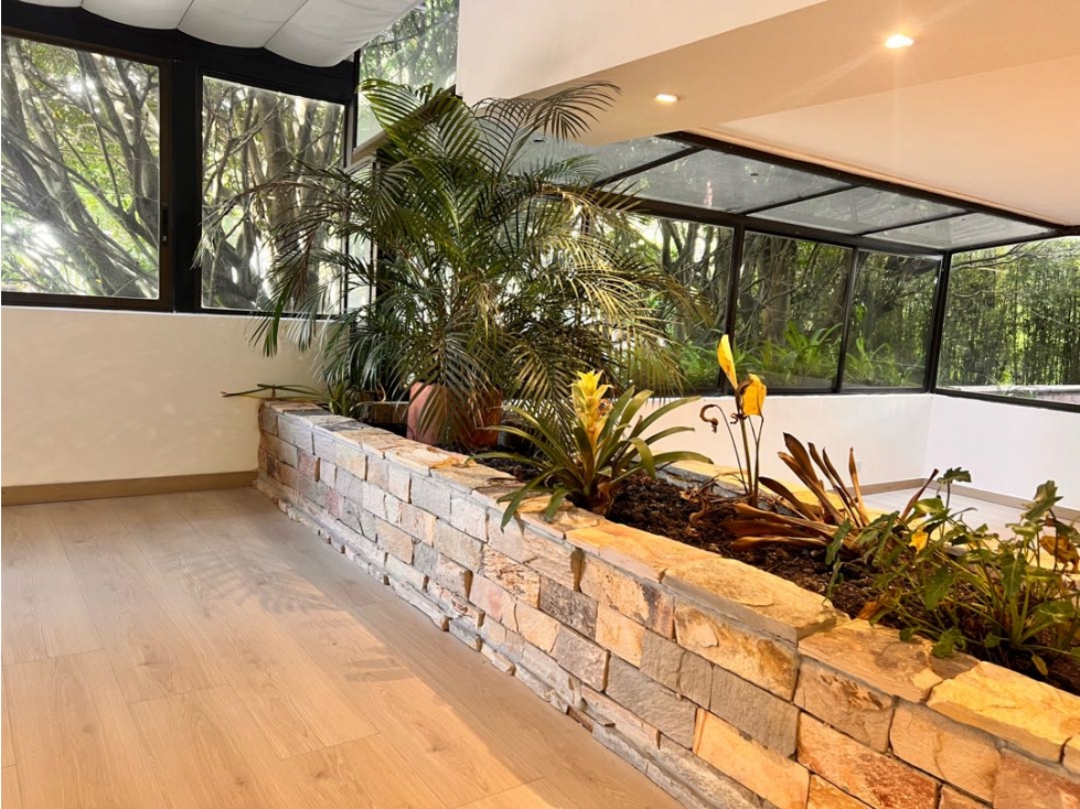 [RY] VENTA DE APARTAMENTO REMODELADO CON TERRAZA EN EL POBLADO, MED — foto 3