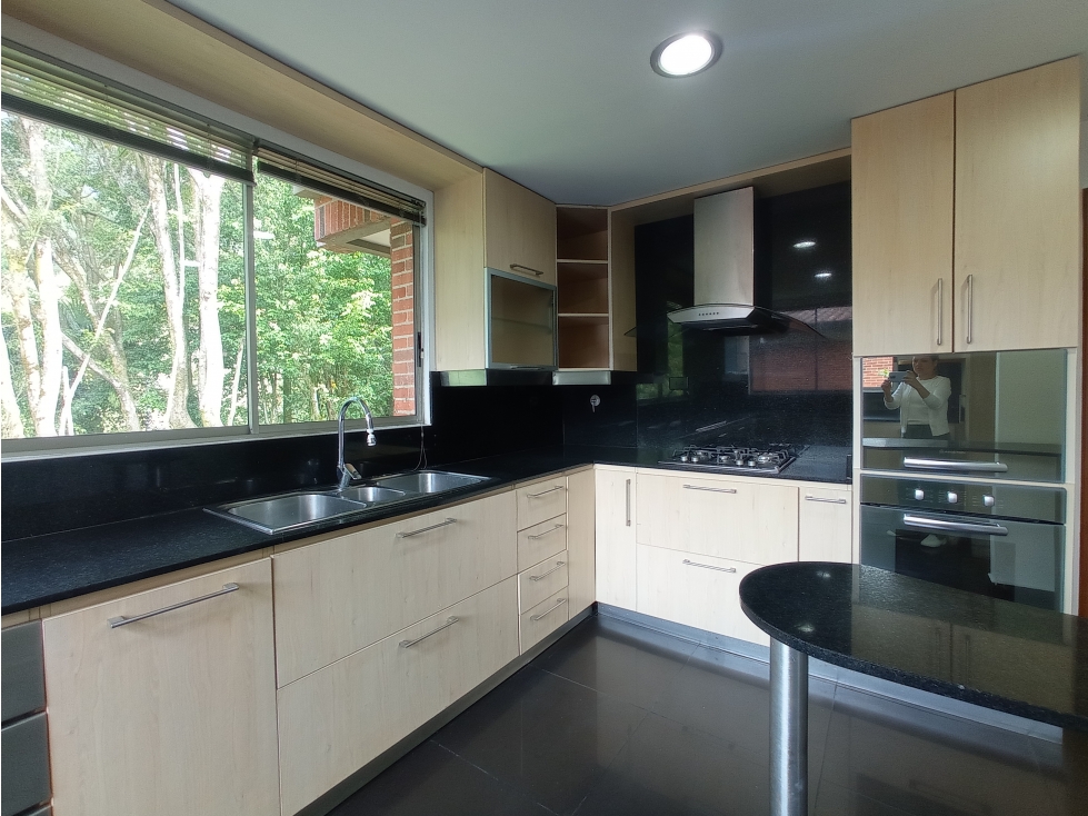 ESPECTACULAR CASA EN VENTA EL POBLADO — foto 6