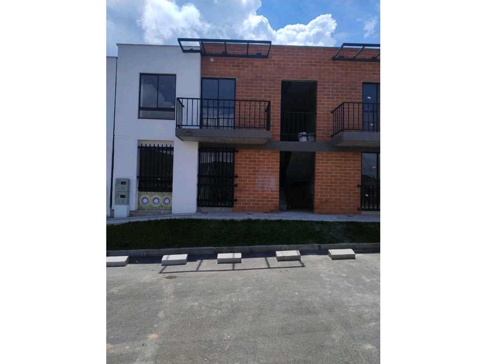 [EM] SE VENDE CASA NUEVA UNIDAD ABIERTA, CARMEN DE VIBORA — foto 2
