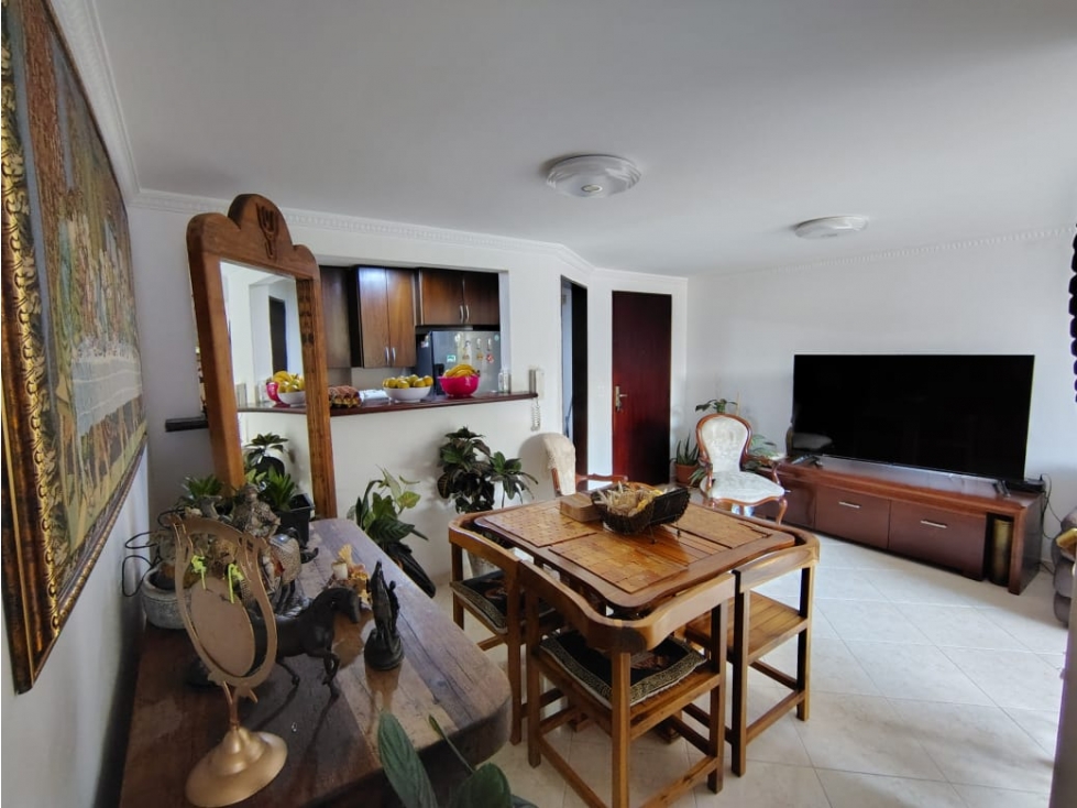 ACOGEDOR APARTAMENTO EN ENVIGADO CON UBICACIÓN EXTRAORDINARIA — foto 3