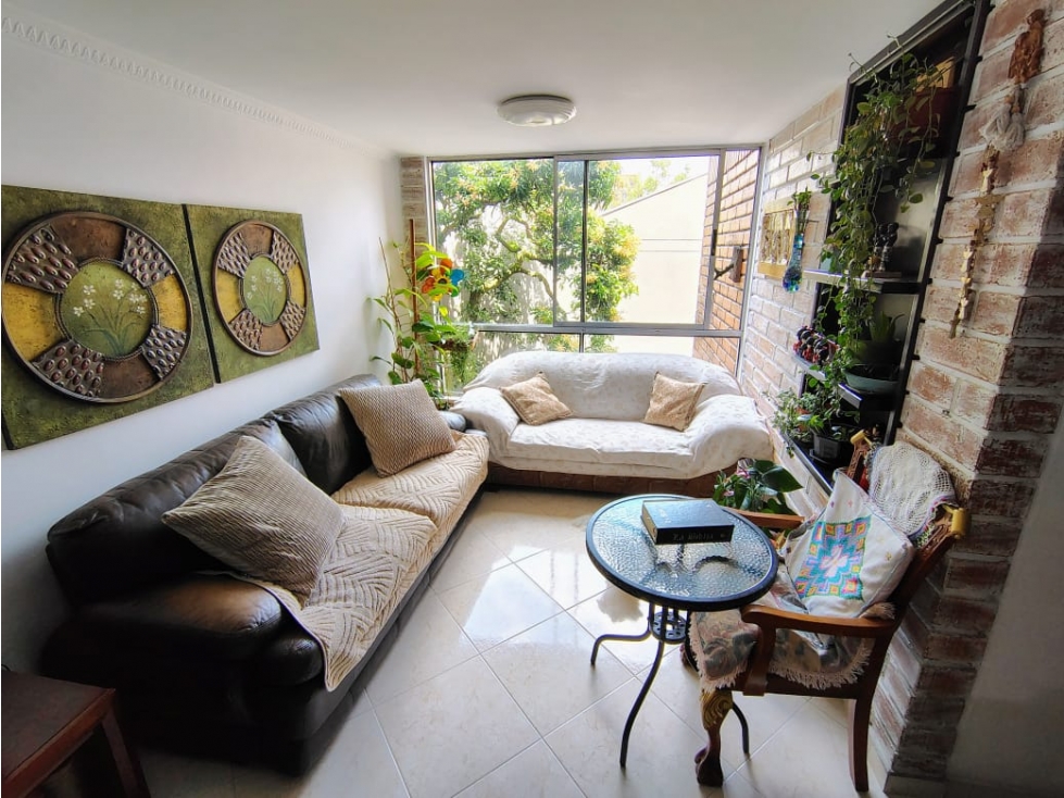 ACOGEDOR APARTAMENTO EN ENVIGADO CON UBICACIÓN EXTRAORDINARIA — foto 5