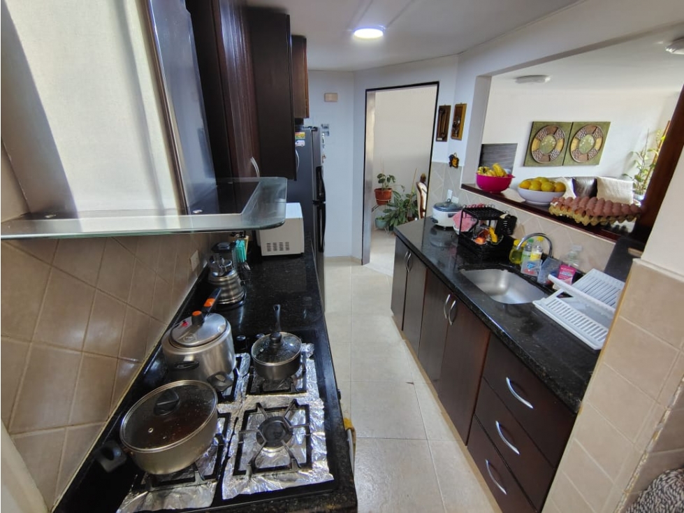 ACOGEDOR APARTAMENTO EN ENVIGADO CON UBICACIÓN EXTRAORDINARIA — foto 6