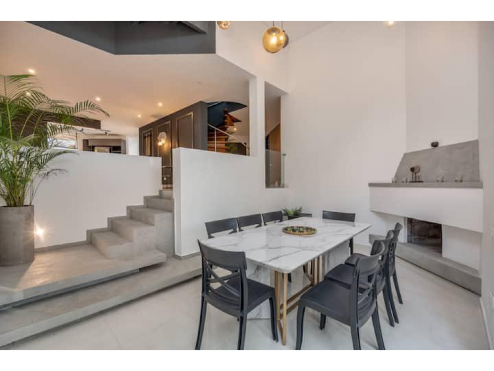 VENTA DE CASA DE LUJO, RENTADO EN AIRBNB EN EL TESORO, EL POBLADO — foto 6