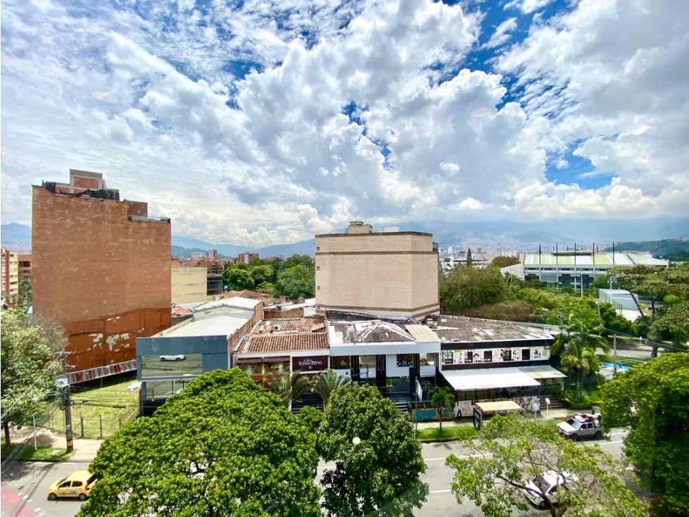 APARTAMENTO EN LAURELES CON LICENCIA PARA RENTAS CORTAS — foto 6
