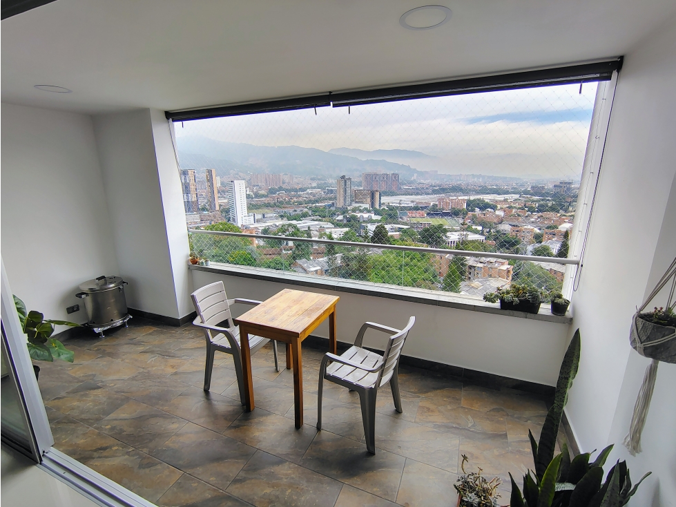 VENTA DE APARTAMENTO ILUMINADO EN ENVIGADO CON VISTA PANORÁMICA — foto 4