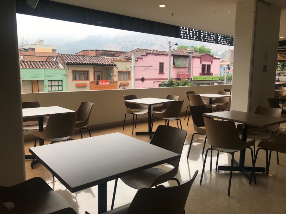 [VL] EXCELENTE LOCAL AL PIE DEL TRANVIA, EN PLENO CENTRO DE MEDELLIN — foto 4