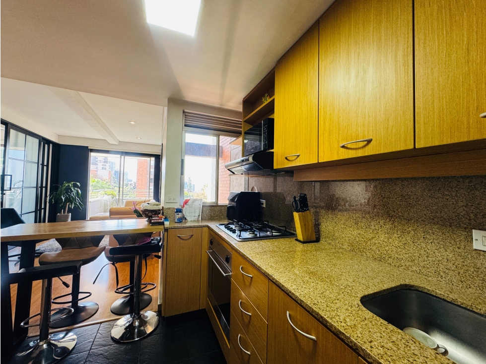 VENTA DE APARTAESTUDIO EN POBLADO CASTROPOL — foto 5