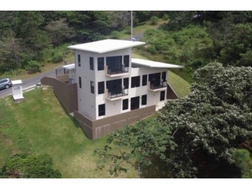 House for sale in Altos del Maria, West Panama