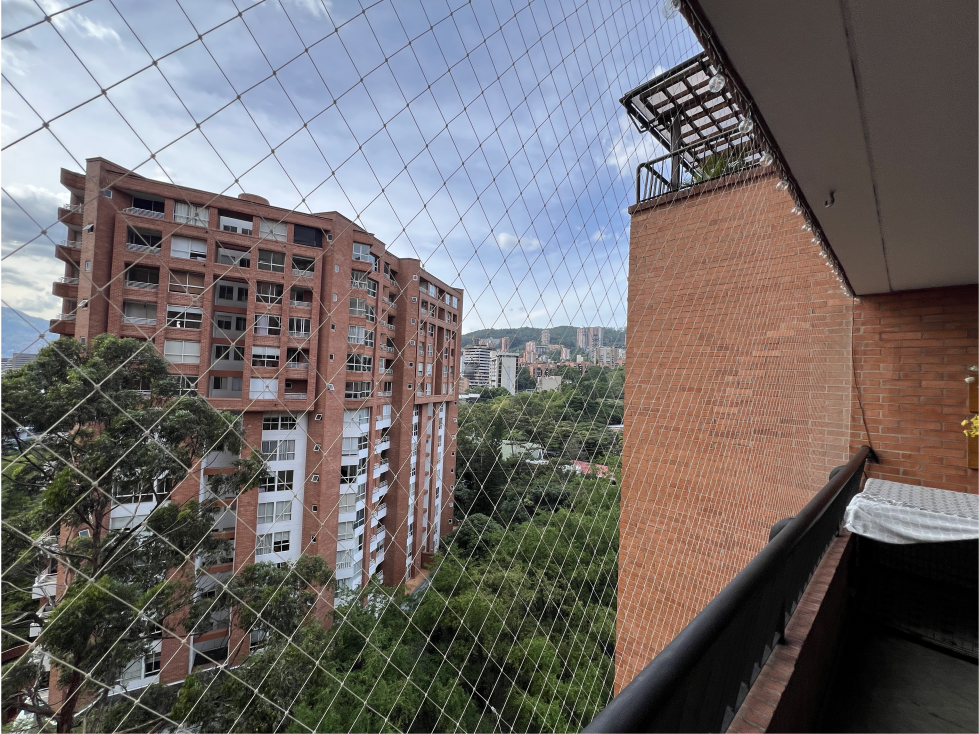 [RH] Apartamento para la venta por la Tomatera, Poblado, Medellín — foto 2