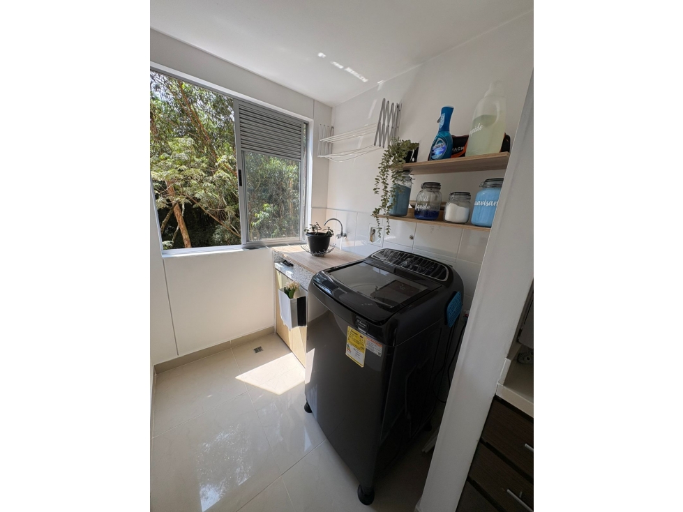 [JN] VENDO APARTAMENTO EN SABANETA LOMA DE SAN JOSE PARTE BAJA — foto 2