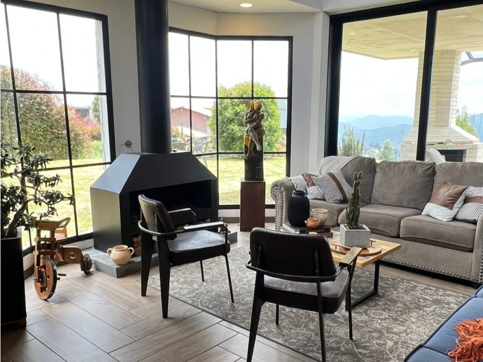 [FA] Exclusiva y hermosa casa en el alto del Escobero, Medellin — foto 2