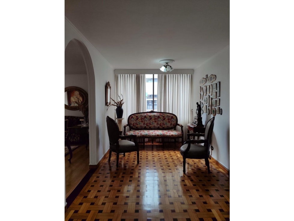 [FA] Amplio apartamento sector Las Lomas, El Poblado; Medellín — foto 2