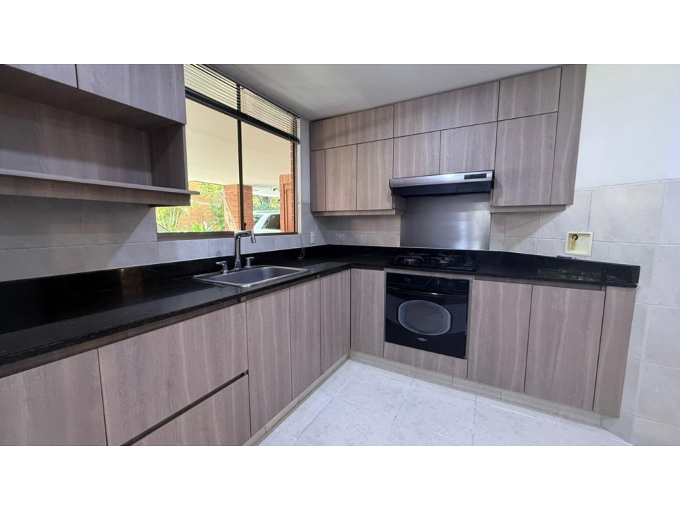 [CD] VENTA CASA Loma de El Escobero, Envigado, Antioquia — foto 3