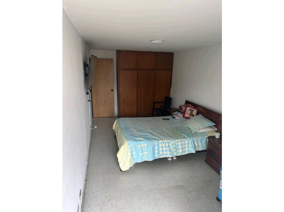 [EM] SE VENDE AMPLIO APTO EN PH, ITAGUI SANTA MARIA, SIN ASCESOR — foto 2
