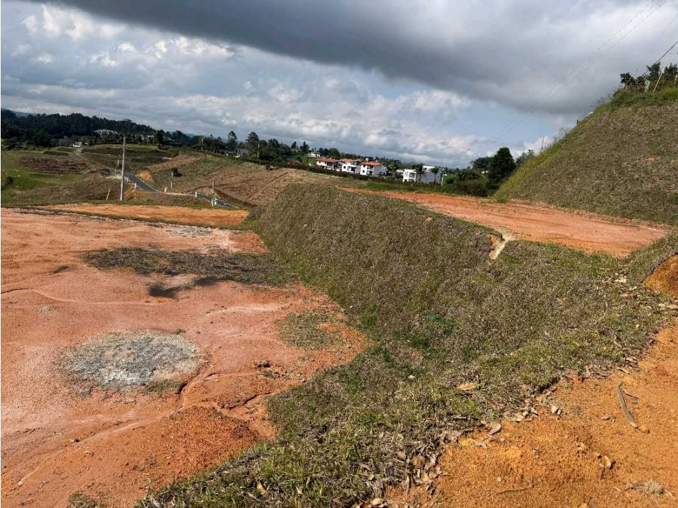 [EM] SE VENDE LOTE EN MARVERDE,CERCA A EL CLUB LA MACARENA — foto 2