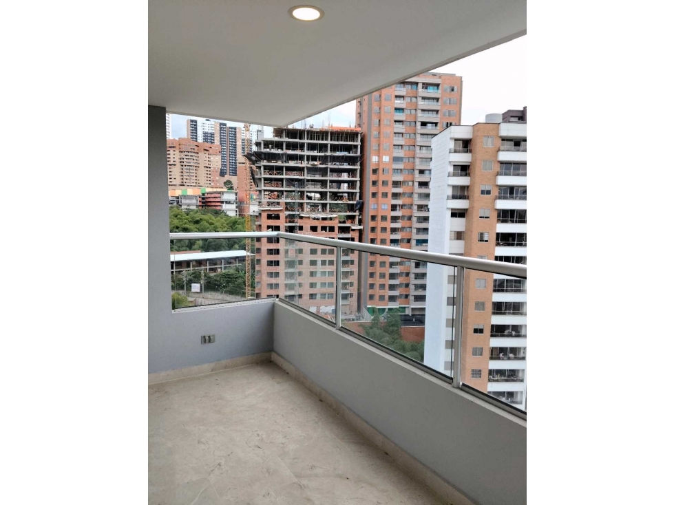 [EM] SE VENDE MUY BUEN APTO EN SABANETA,MUY CENTRAL,SECTOR LOMITAS — foto 2