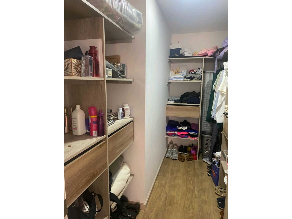 [UW] Vendo Apartamento Poblado Ciudad del Río, Medellin — foto 4