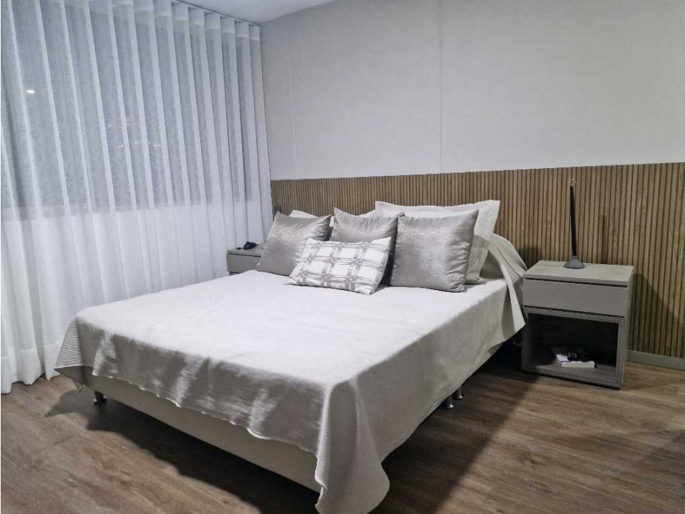 [UW] Vendo Espectacular Aparto Poblado Patio Bonito — foto 4